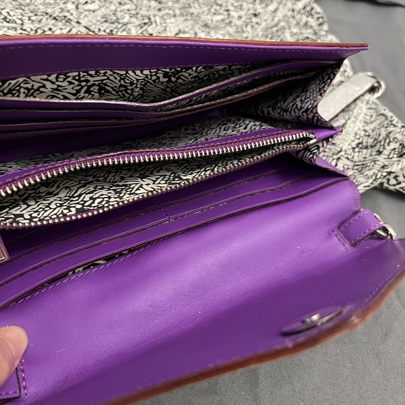 Rebecca Minkoff Wallet on a Chain - Picture 6 of 6